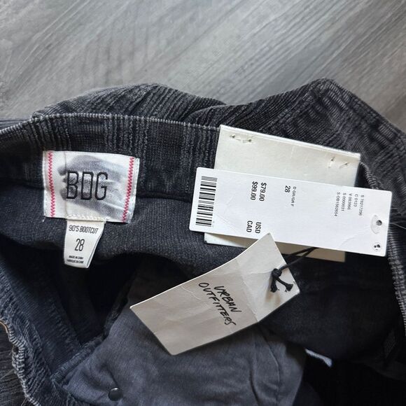 Urban Outfitters BDG 90s Mid Rise Bootcut Corduroy Pants NEW - Picture 3 of 12